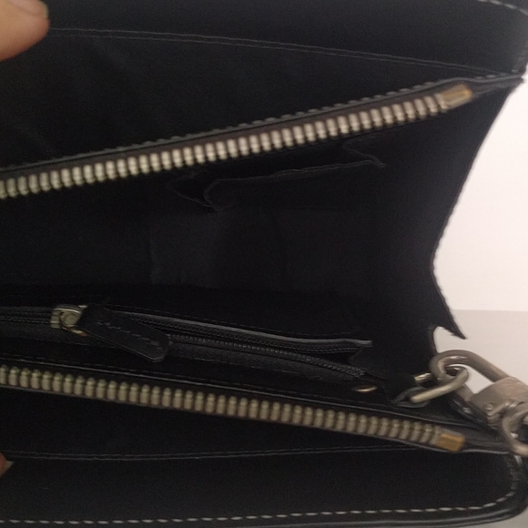 Beautiful wristlet purse by Countess Mara - Picture 8 of 12